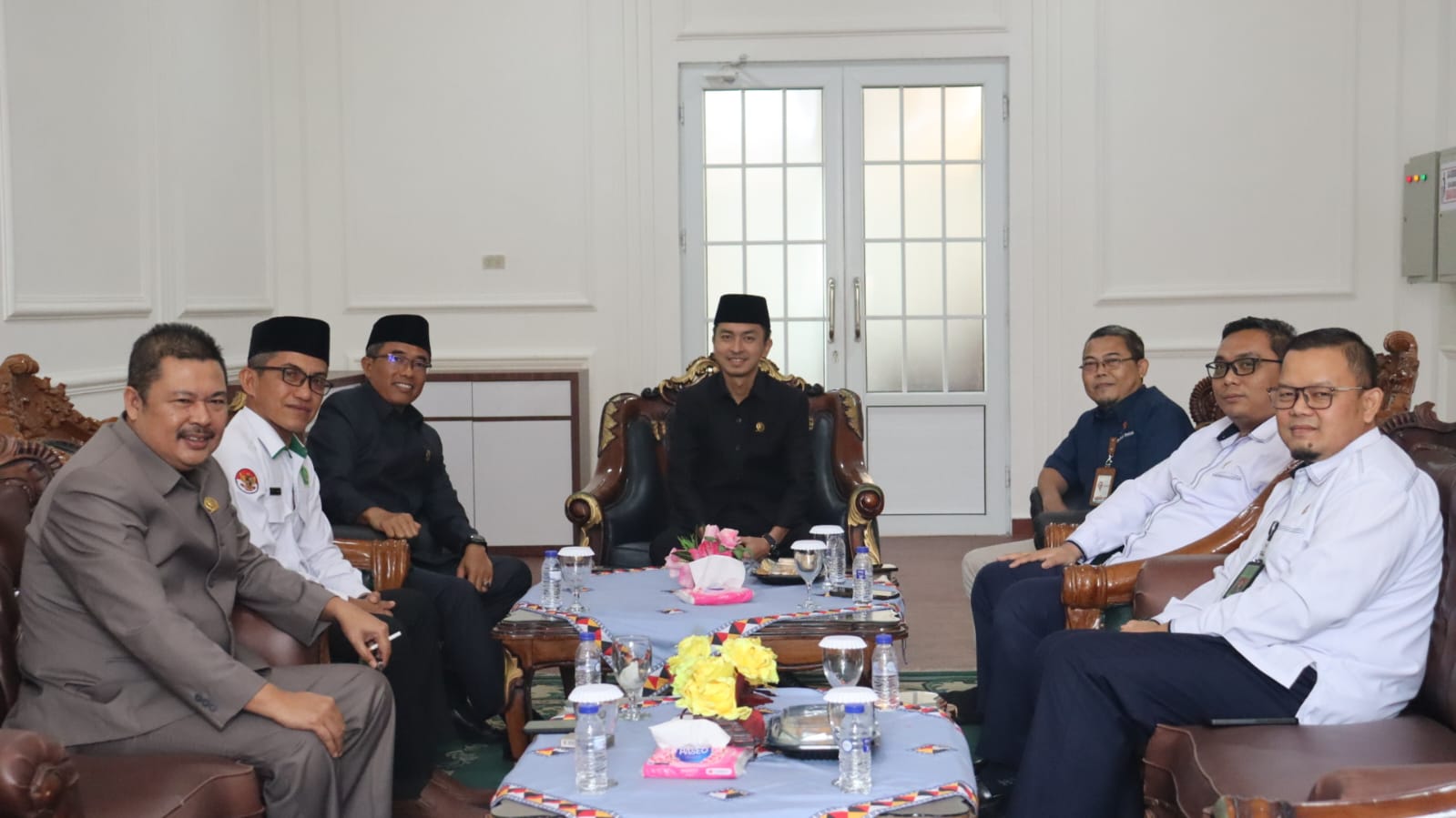 Wakil Ketua PA Gedong Tataan Hadiri Rapat Paripurna Penandatanganan Nota Kesepakatan KUA dan PPAS Perubahan APBD 2026